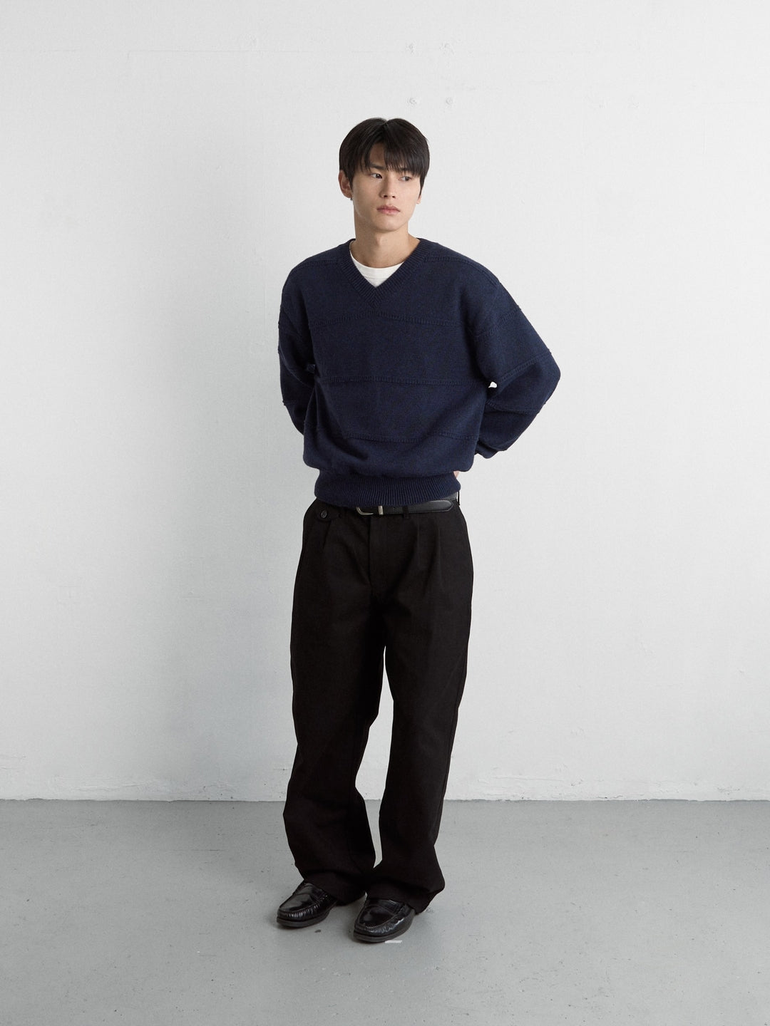 Everyday Pin-tuck Chino Pants (Black)