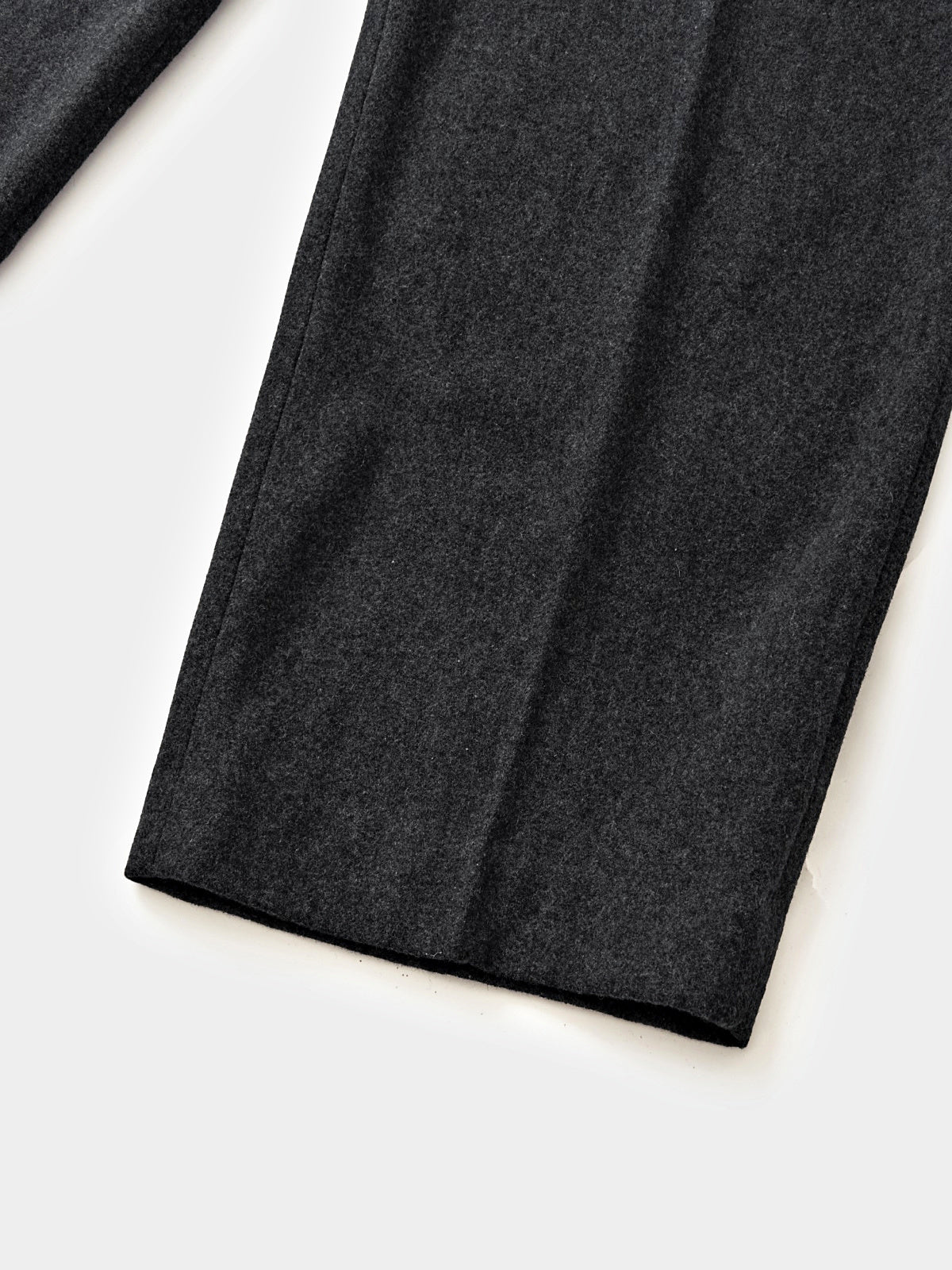 City Light Wool Pin-tuck Trouser (Black)