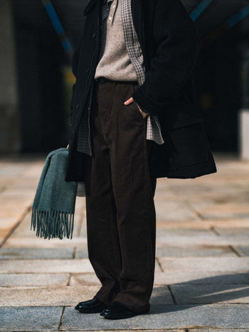 Corduroy Officer Chino Pants (Brown)