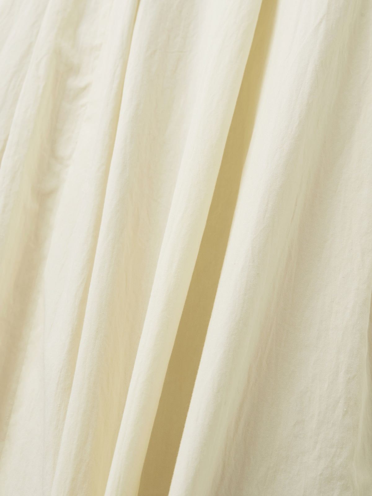 Pleats Sleeveless Top (Ivory)