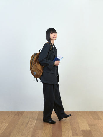 City Worker Pin-tuck Trouser (Navy)