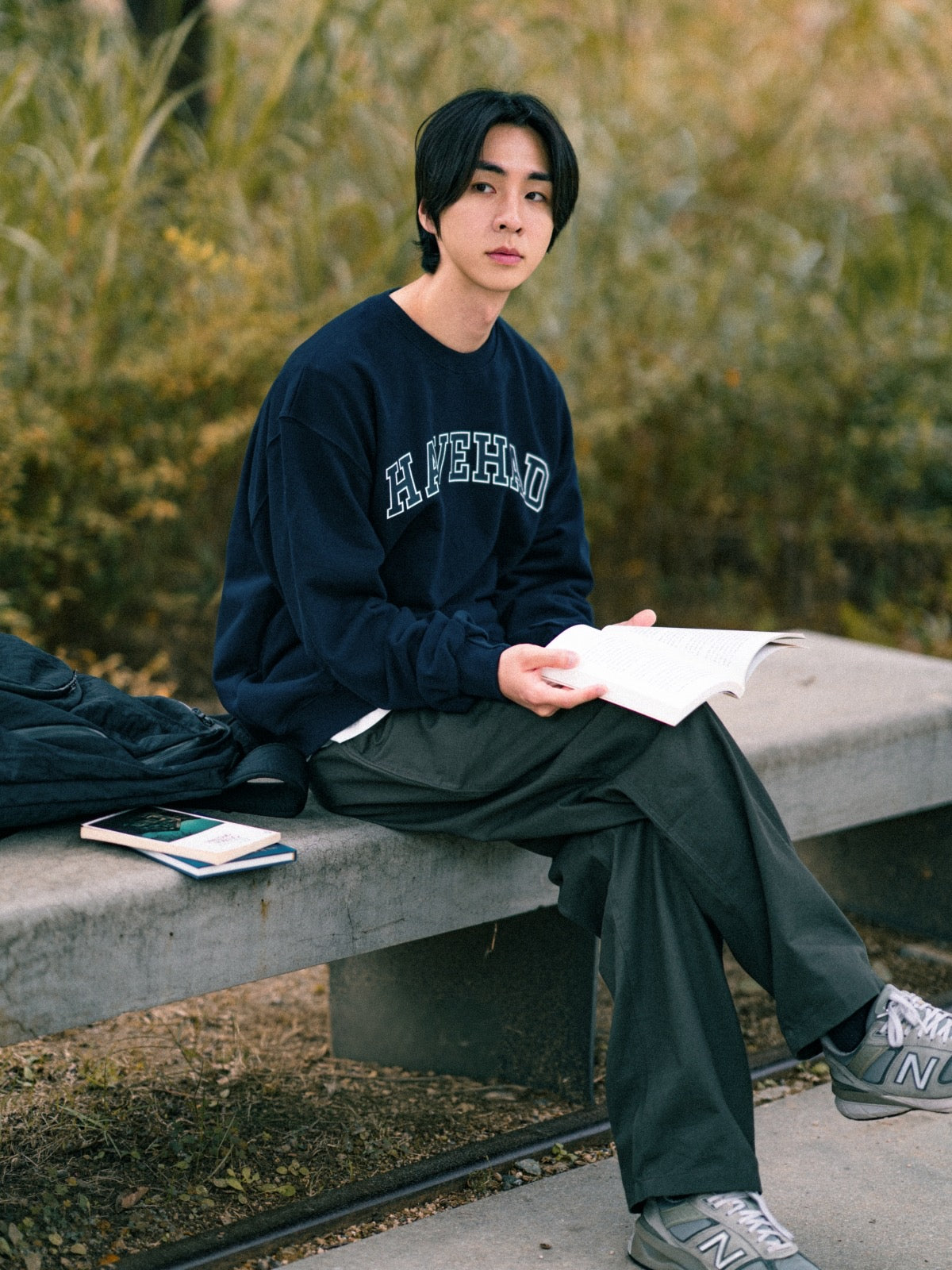 Classic Slab Logo Sweatshirts (Navy)