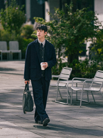 City Wool Pin-tuck Trouser - Navy | A1 (M)