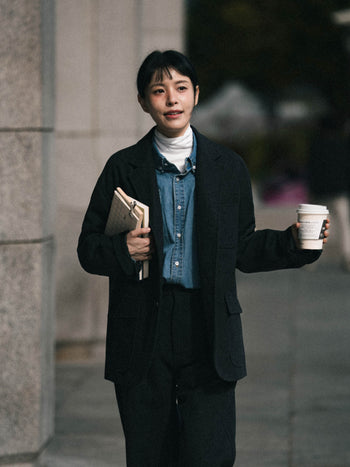 City Wool Pin-tuck Trouser (Navy)